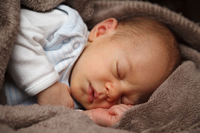 Cara Mudah Membiasakan Bayi Tidur Teratur