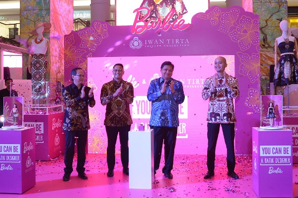Memotivasi Anak Jadi Desainer Batik lewat Barbie