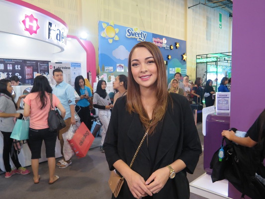 Dokter Reisa Belanja Kebutuhan Anak di M&B Fair 2018