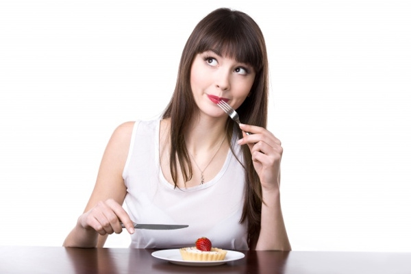 Sering Makan Camilan? Ini 6 Tips untuk Menguranginya