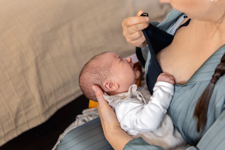 7 Makanan yang Harus Dihindari Ibu Menyusui agar Bayi Tidak Kembung