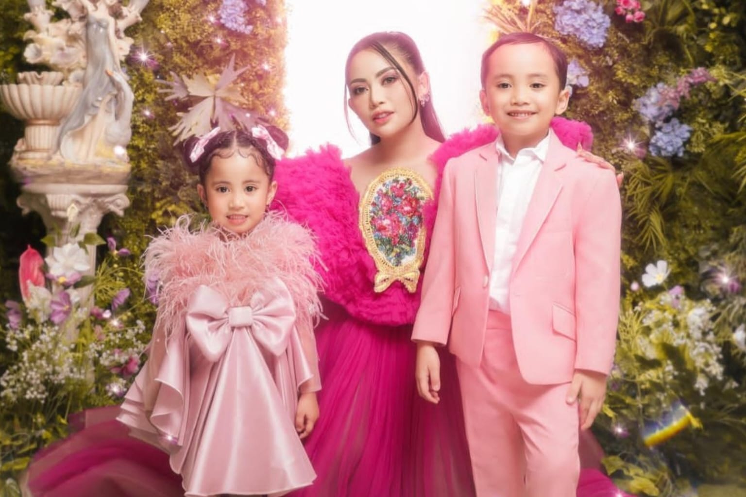 Potret Kebersamaan Rachel Vennya dan Anak-anaknya