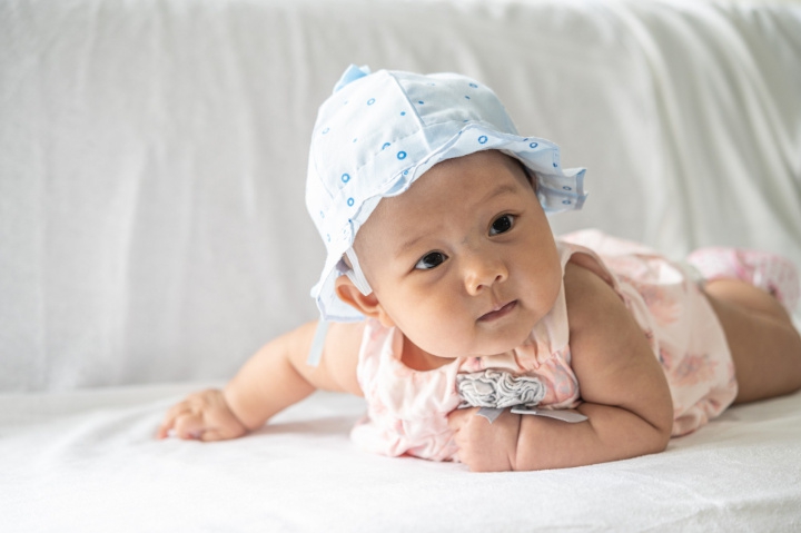 100 Nama Bayi Perempuan Jawa yang Jarang Dipakai tetapi Penuh Makna