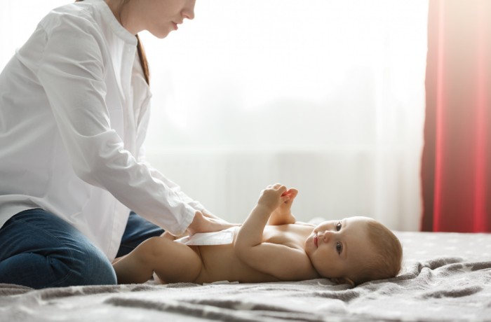 Pup Bayi Berwarna Hijau dan Berlendir, Ketahui Penyebabnya, Moms!