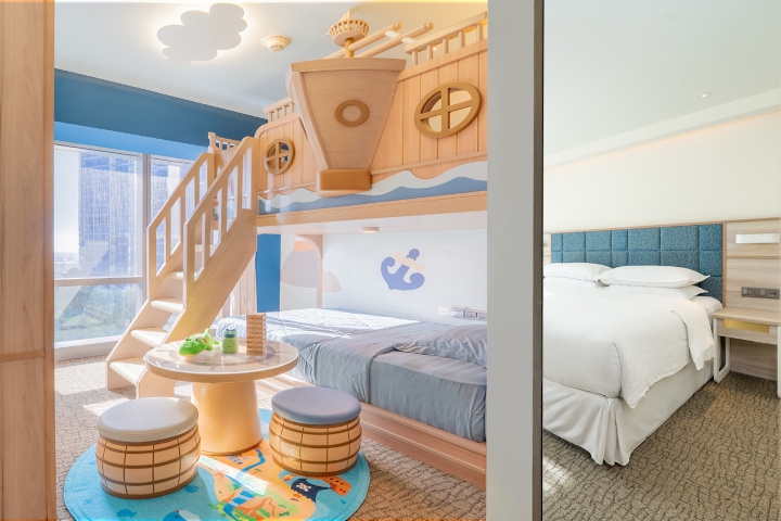 Masuki Dunia Penuh Imajinasi dengan Kamar Tematik Baru di Four Points Surabaya, Pakuwon Indah