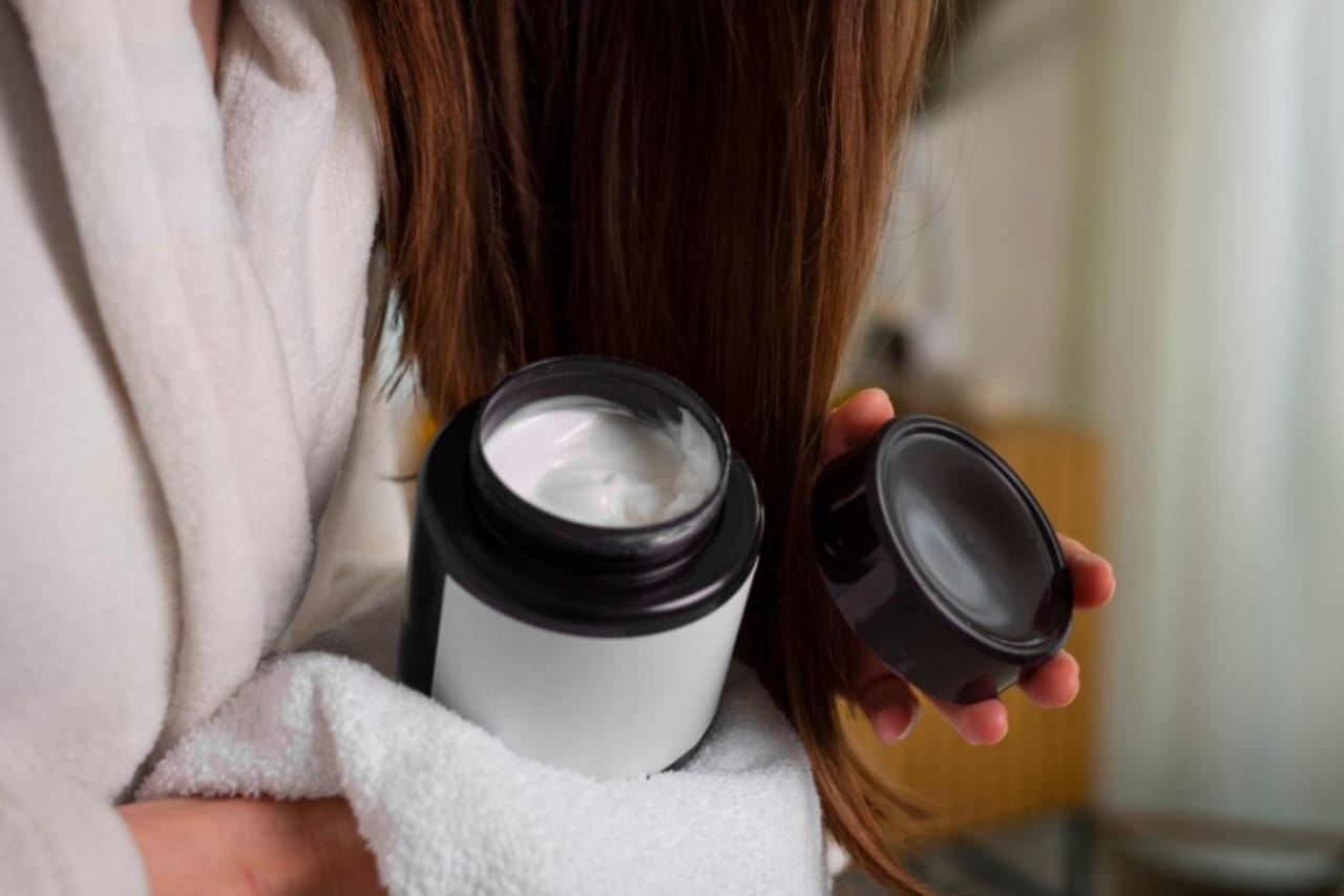 6 Masker Rambut untuk Rambut Kering dan Mengembang