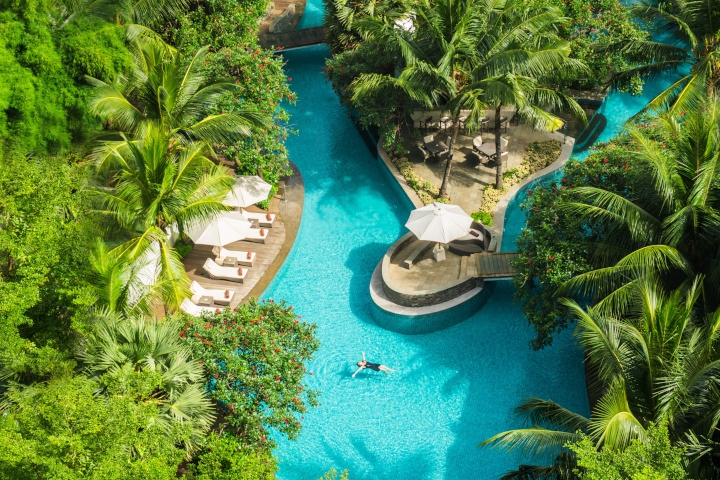 DoubleTree by Hilton Jakarta &ndash; Diponegoro Sambut Liburan Akhir Tahun dengan "Tropical Festive Wonderland"