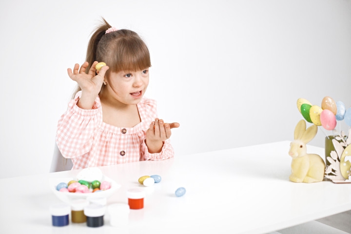 Perbedaan Autis dan Down Syndrome yang Perlu Diketahui