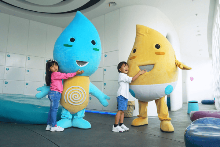 Liburan Keluarga Mewah: JHL Solitaire Gading Serpong