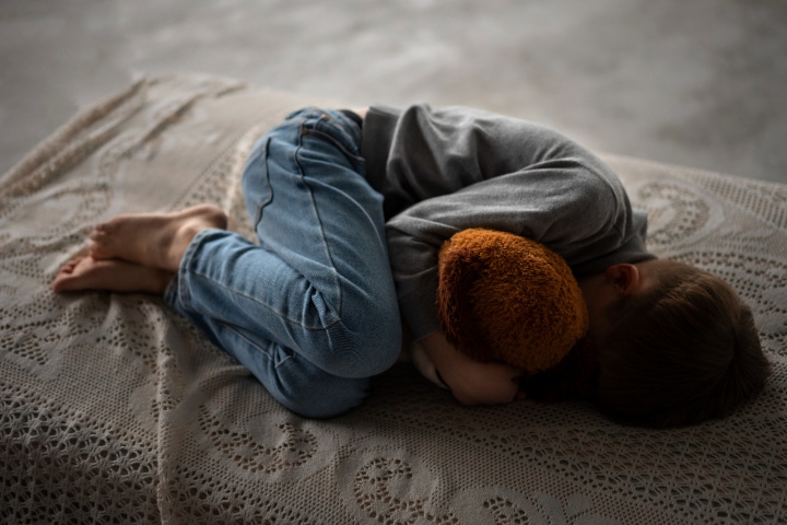 Ini Dampak Psikologis Anak yang Jauh dari Orang Tua