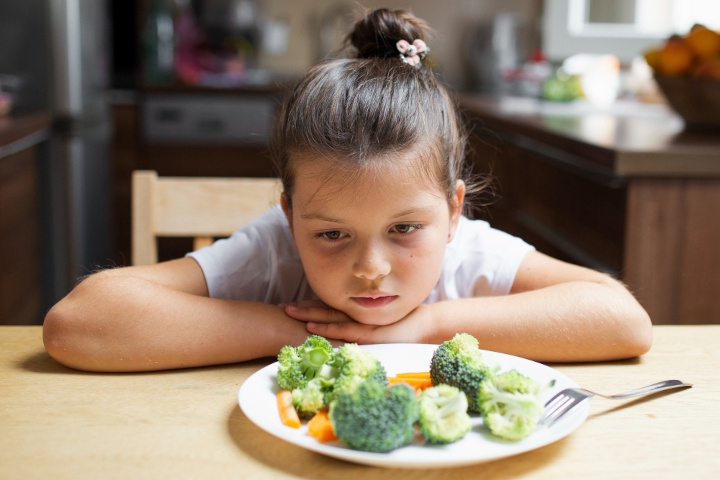 5 Tips Memilih Makanan Sehat untuk Anak Picky Eater