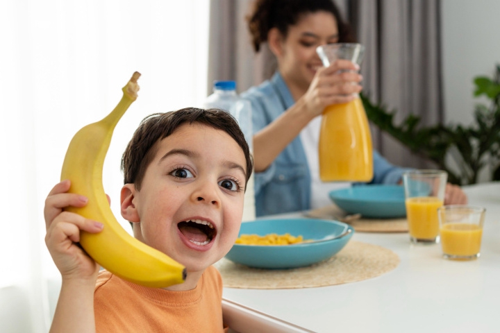 Buah Sehat Kaya Nutrisi, Ini 7 Manfaat Pisang untuk Anak