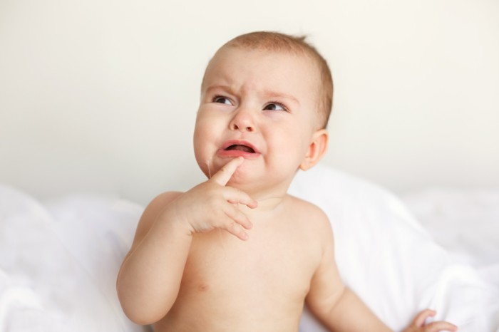8 Obat Alami untuk Atasi Demam saat Bayi Tumbuh Gigi