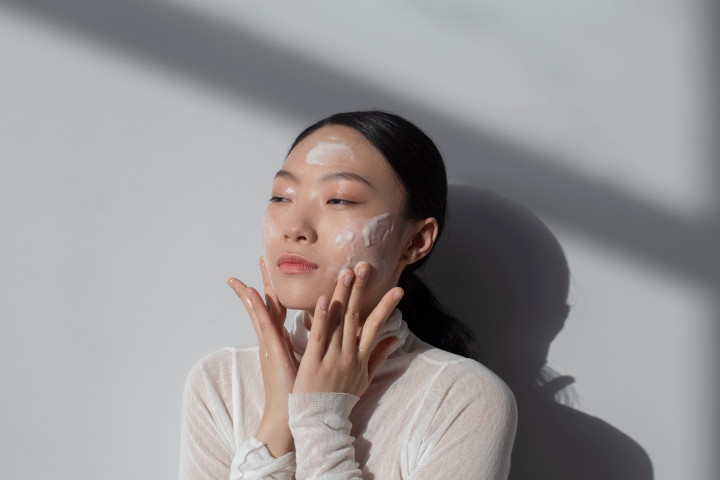 Cara Mengatasi Skin Barrier yang Rusak dengan Lembut dan Aman