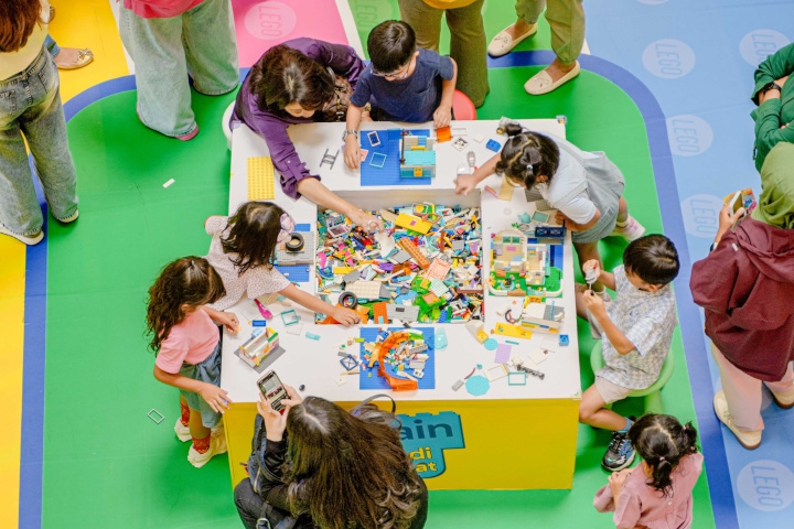 Nikmati Liburan Sekolah Bersama Keluarga, Main dan Jadi Hebat di LEGO Playground