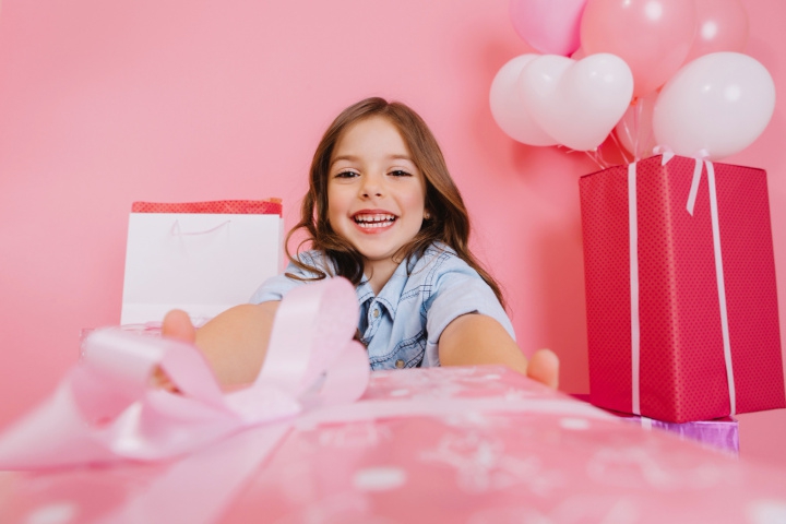 20 Ide Kado untuk Anak Perempuan Umur 7 Tahun yang Paling Berkesan