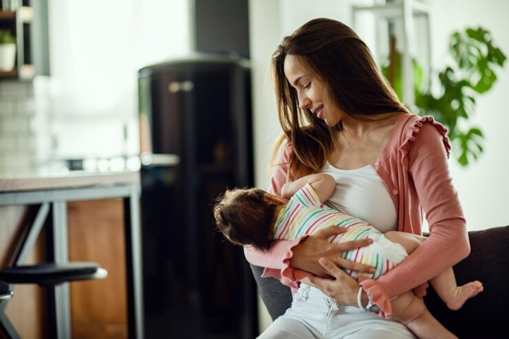 Tips Meningkatkan ASI Bagi Ibu Menyusui Agar Nutrisi Bayi Tercukupi