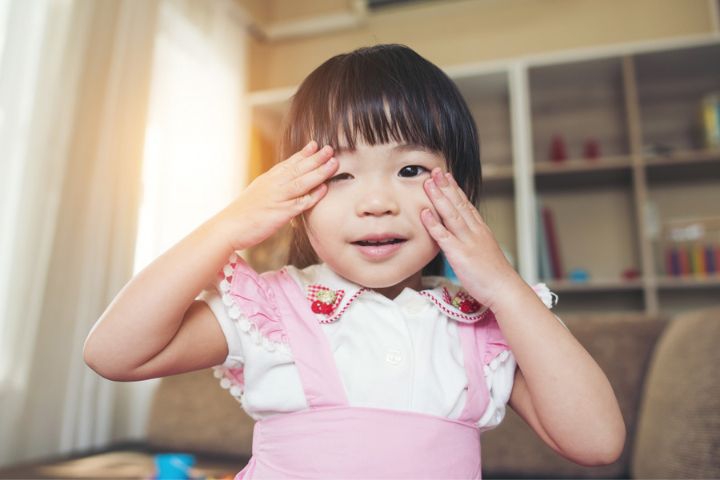 Kelopak Mata Anak Terlihat Berbeda? Yuk, Kenali Kondisi yang Tidak Boleh Diabaikan
&nbsp;