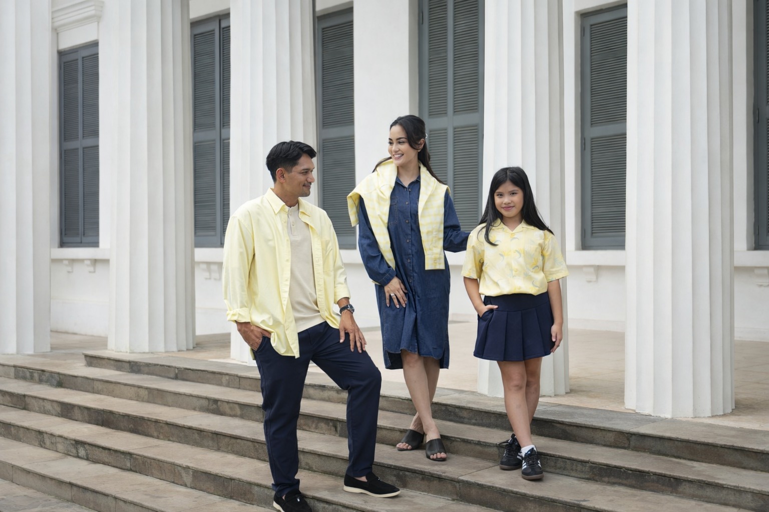 Keluarga Ibnu Jamil dan Ririn Ekawati