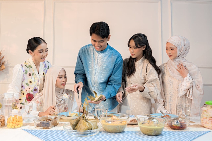 Tips Memilih Model Baju Couple Keluarga Modern yang Stylish