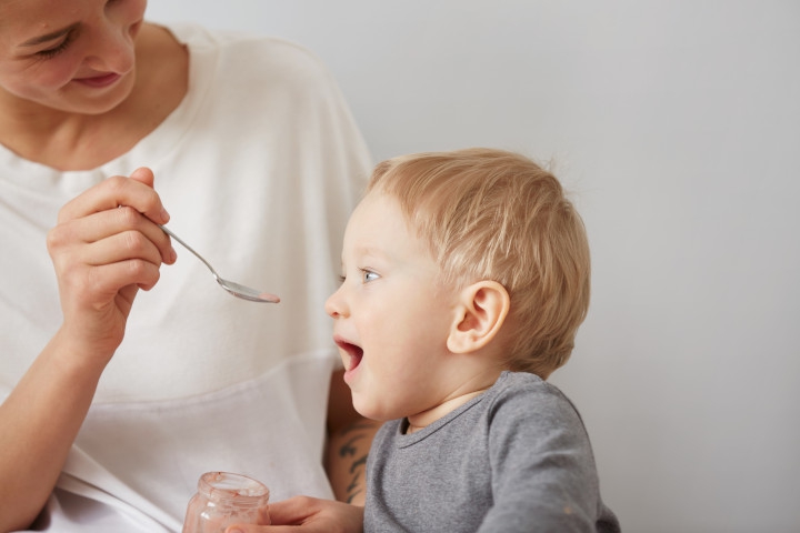 10 Merek Vitamin Penambah Nafsu Makan Anak 1 Tahun Terbaik