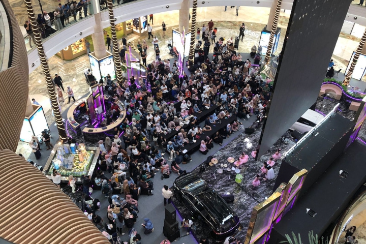 Rayakan HUT Pakuwon Group ke-43, Kota Kasablanka Umumkan Pemenang Undian "Shop Til You Win"