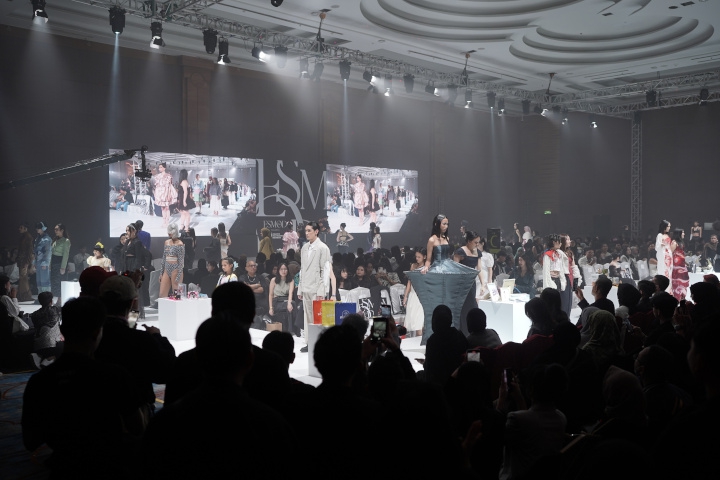 ESMOD Jakarta Creative Show Tampilkan Inovasi dan Kreativitas Generasi Muda Fashion Indonesia