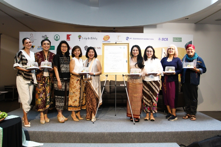 Pameran Seni Hadirkan Ratusan Pelukis untuk Pemberdayaan Wanita NTT
