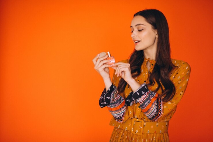 5 Rekomendasi Parfum Lokal Tahan Lama di Bawah 100 Ribu Rupiah