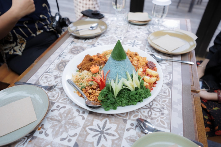 Menikmati Petualangan Kuliner 50 Tahun dari Sarirasa Group