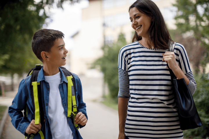 Cara Mendidik Anak Laki-Laki Usia 14 Tahun: Hangat, Tegas, dan Tumbuhkan Kemandirian
