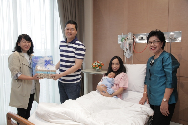 Hadiah Andalan untuk Para Ibu di Momen #AnniMOMSary