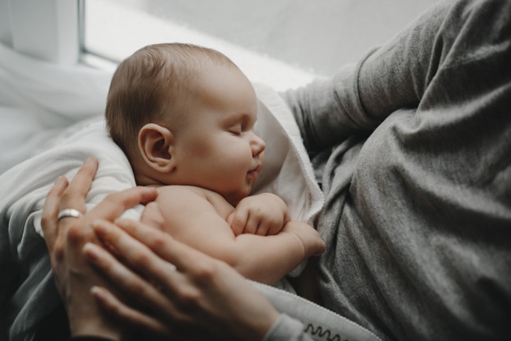 Kesalahan yang Dilakukan Orang Tua saat Menidurkan Bayi