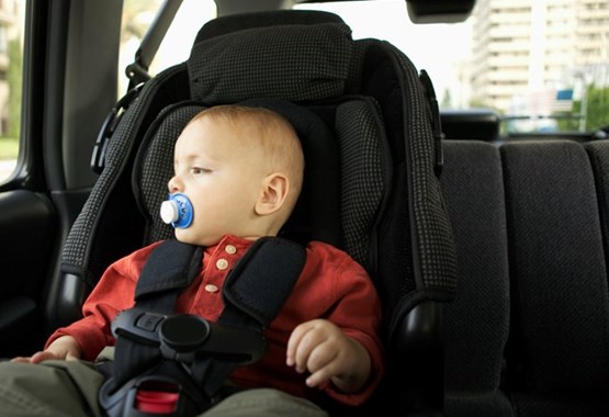 Tips Aman Menggunakan Car Seat untuk Bayi