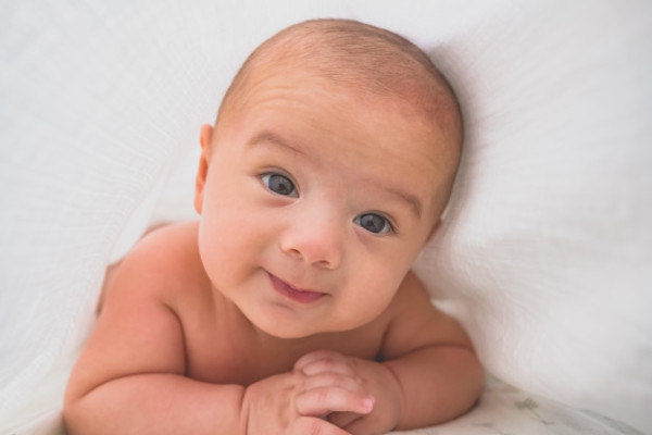 Ini yang Dilakukan Bayi di Setahun Pertama Usianya (1)