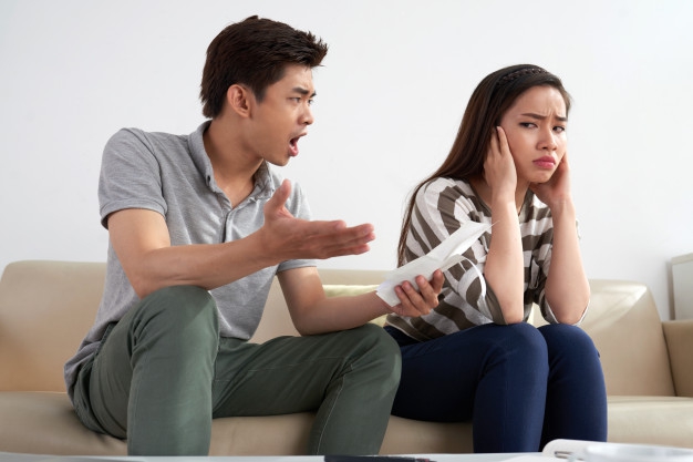 7 Sikap Istri yang Sering Bikin Suami Kesal dan Tersinggung