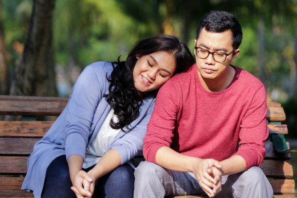 Film Milly & Mamet: Drama Komedi Kehidupan Berkeluarga