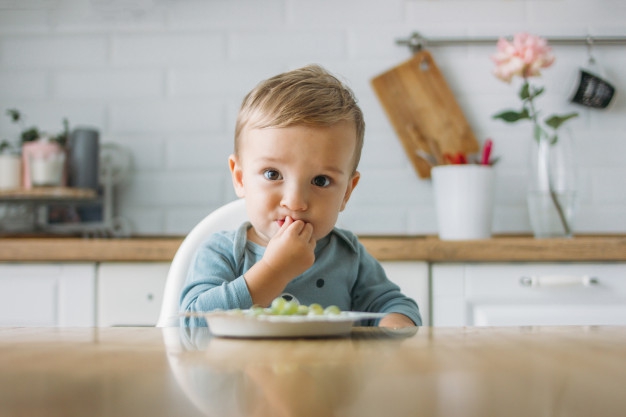 Makanan yang Harus Dihindari untuk MPASI Anak Anda