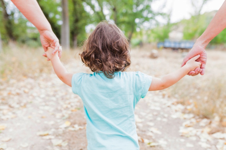 Kenali RIE Parenting, Pola Asuh yang Menghargai Anak