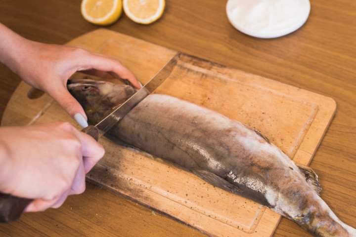 Bau dari maka harus hilang agar dilakukan ikan amis sisik adalah yang Kerajinan Bahan