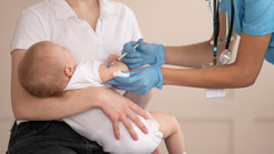 Vaksin Bayi Usia 2 Bulan, Apa Saja yang Perlu Moms Ketahui?
