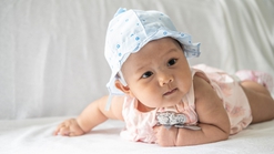 100 Nama Bayi Perempuan Jawa yang Jarang Dipakai tetapi Penuh Makna