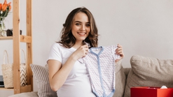 Checklist Isi Tas Persiapan Melahirkan Lengkap untuk Ibu dan Bayi