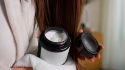 6 Masker Rambut untuk Rambut Kering dan Mengembang