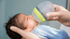 Berapa Lama ASI Sisa Minum Bayi Boleh Disimpan?