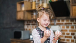 Moms, Ini Manfaat Omega-3 untuk Perkembangan Otak Anak