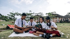 Perbedaan Sekolah Negeri dan Swasta: Mana yang Cocok untuk Si Kecil?