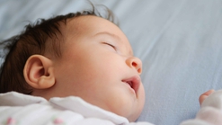 Napas Bayi Mengorok Seperti Ada Dahak? Ini Penyebab dan Solusinya