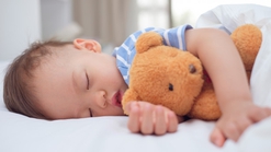Kapan Balita akan Berhenti Tidur Siang?