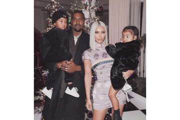 Foto Pertama Kim Kardashian dengan Chicago West